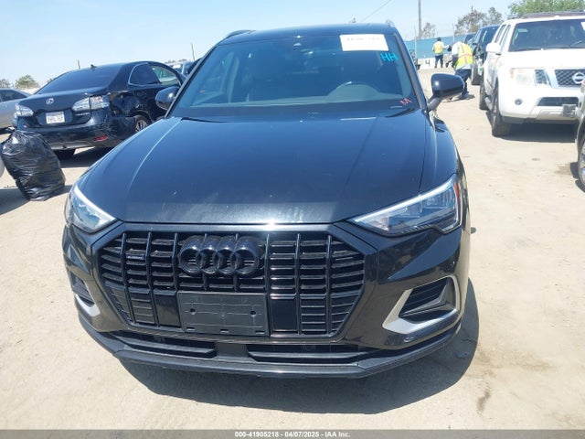 WA1AECF33K1086047 Audi Q3 2.0t Premium