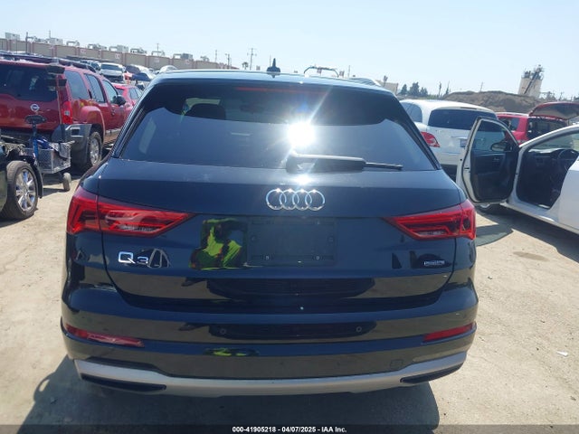 WA1AECF33K1086047 Audi Q3 2.0t Premium