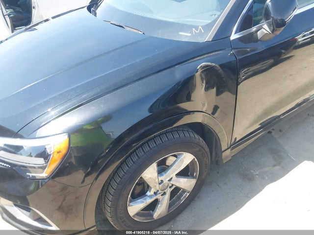 WA1AECF33K1086047 Audi Q3 2.0t Premium