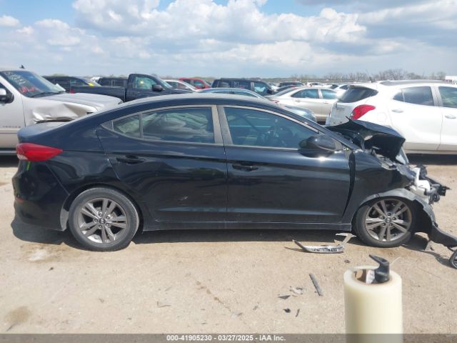 KMHD84LF1HU075727 Hyundai ELANTRA SE