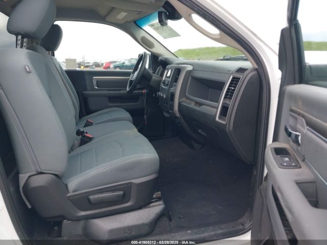 3C6JR6DG6KG506247 RAM 1500 Classic Tradesman  4x2 8' Box