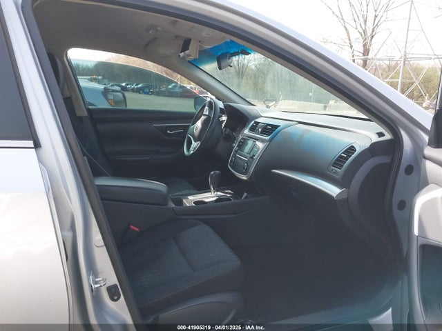 1N4AL3AP6HN325135 Nissan Altima 2.5 S