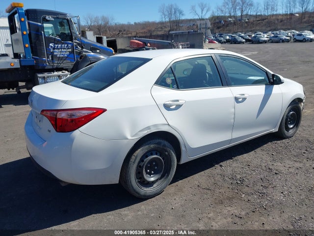 5YFBURHE4JP753037 Toyota COROLLA LE