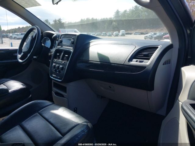 2C4RDGBG3FR667819 Dodge Grand Caravan Se