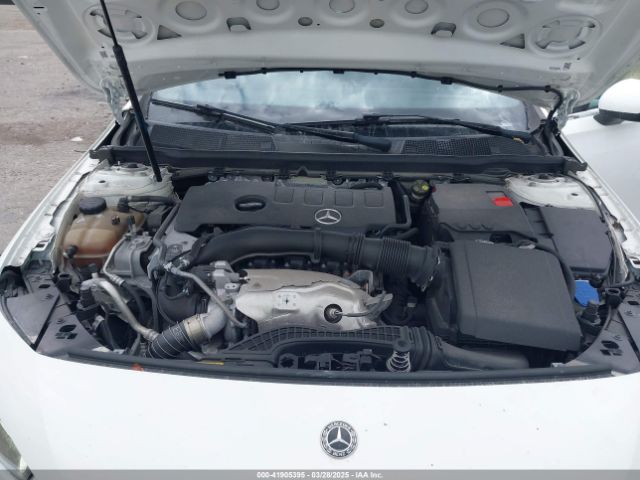 WDD3G4FB4KW024431 Mercedes-Benz A 220 4matic