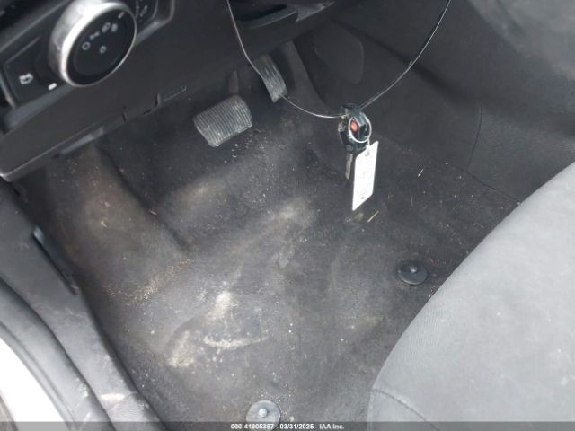 1FADP3F28GL386303 Ford FOCUS SE