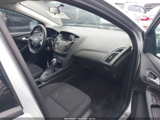 1FADP3F28GL386303 Ford FOCUS SE
