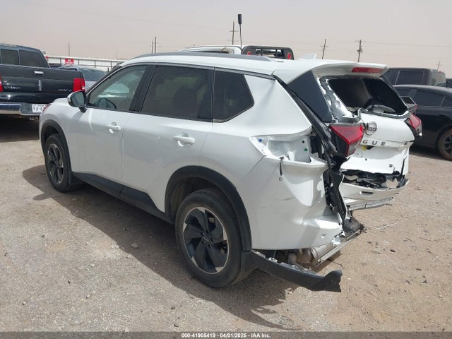JN8BT3BA6RW360105 Nissan Rogue Sv Fwd