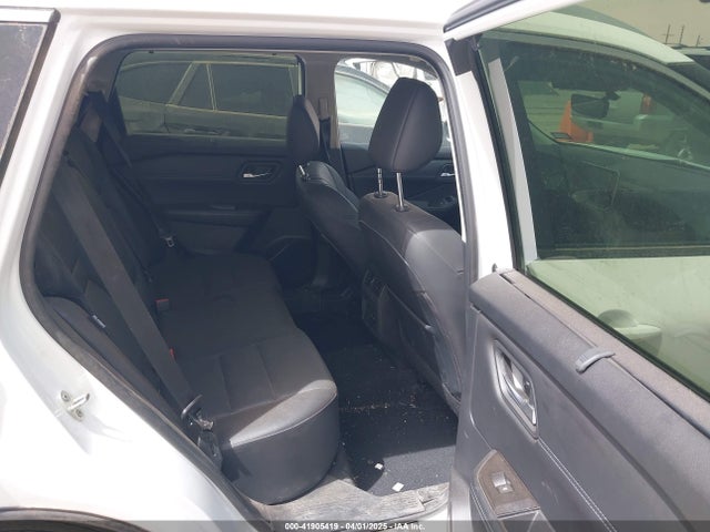 JN8BT3BA6RW360105 Nissan Rogue Sv Fwd
