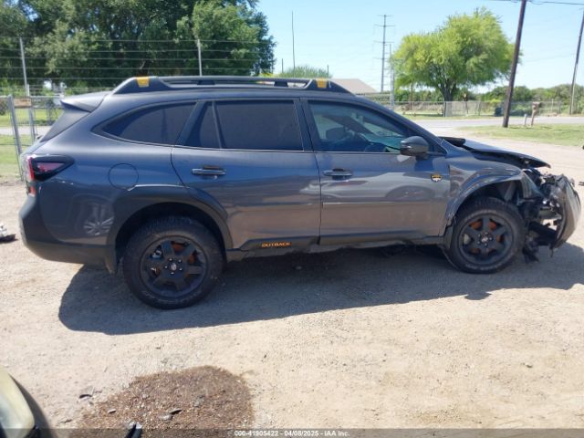 4S4BTGUD5R3270256 Subaru Outback Wilderness