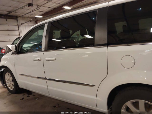 2C4RC1BG1GR185657 Chrysler Town & Country Touring