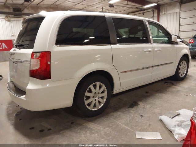 2C4RC1BG1GR185657 Chrysler Town & Country Touring