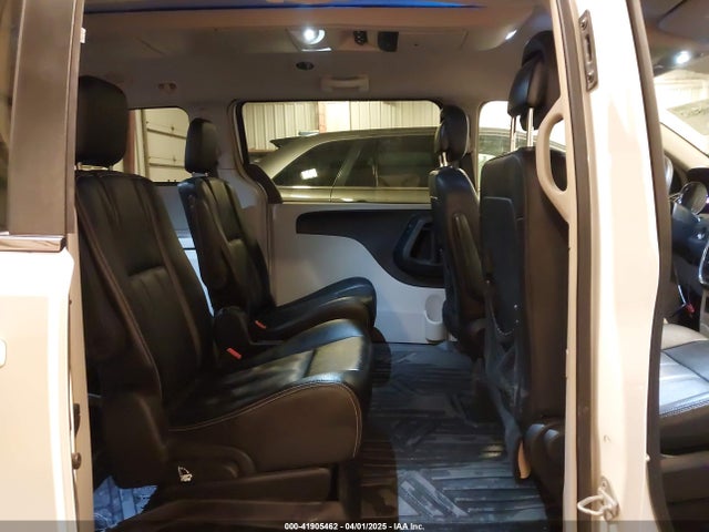 2C4RC1BG1GR185657 Chrysler Town & Country Touring