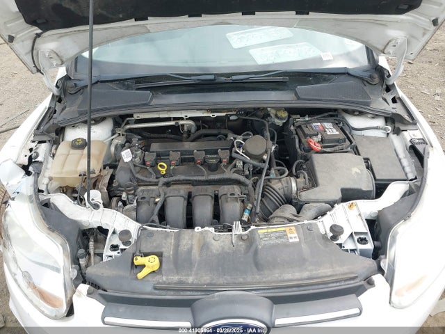 1FADP3K22EL251661 Ford FOCUS SE