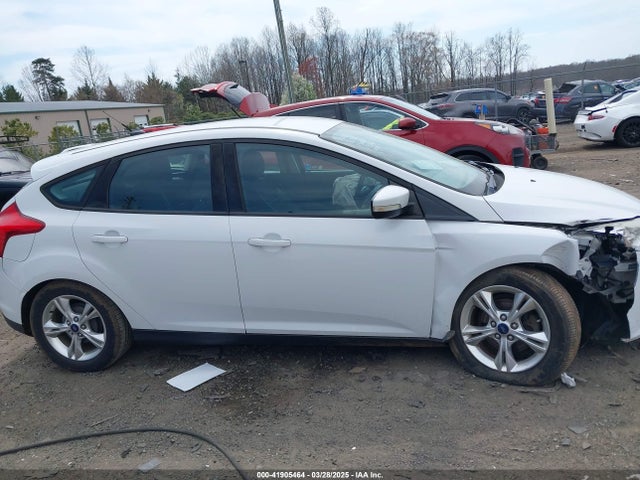 1FADP3K22EL251661 Ford FOCUS SE