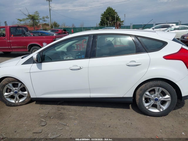 1FADP3K22EL251661 Ford FOCUS SE