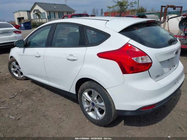 1FADP3K22EL251661 Ford FOCUS SE