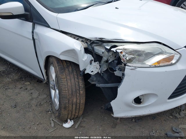 1FADP3K22EL251661 Ford FOCUS SE