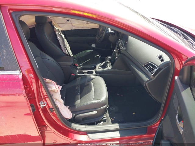 5NPD84LF0HH075961 Hyundai Elantra Limited