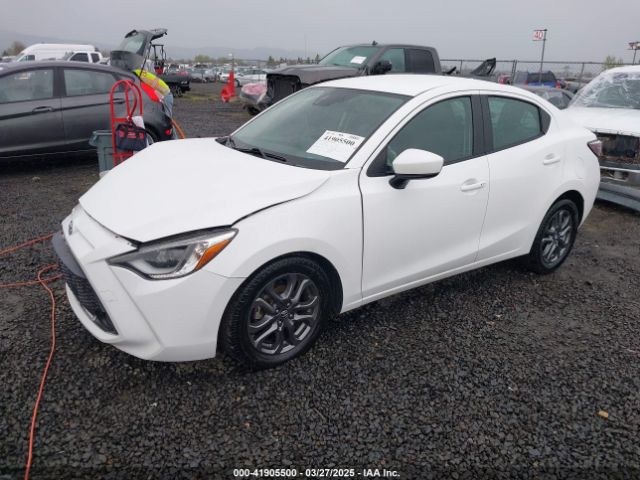 3MYDLBYV5KY506616 Toyota Yaris Xle