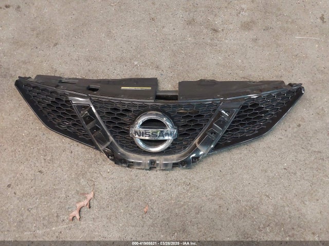 JN1BJ1CR5JW202453 Nissan Rogue Sport S