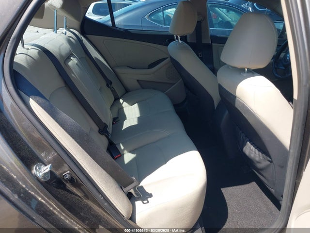 5XXGM4A73EG324815 KIA Optima Lx