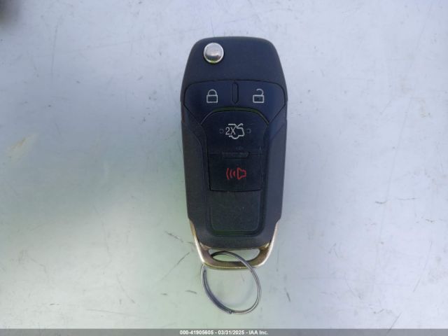 1FA6P0HD2G5135478 Ford FUSION SE