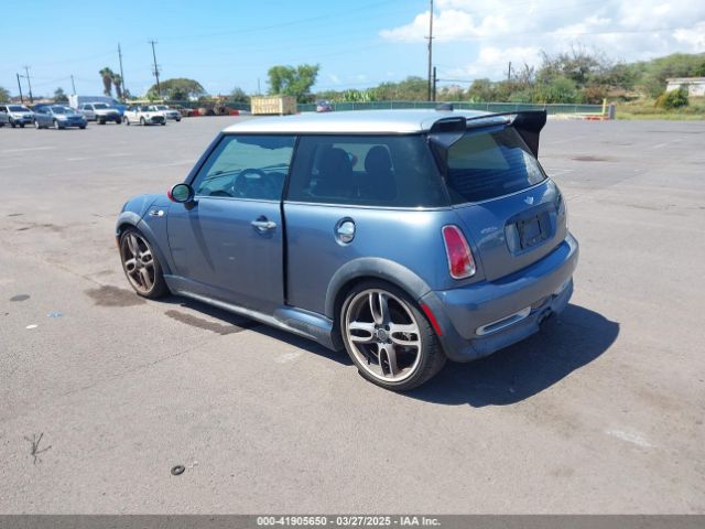 2006 MINI COOPER S WMWRE93516YB72360 Photo 2