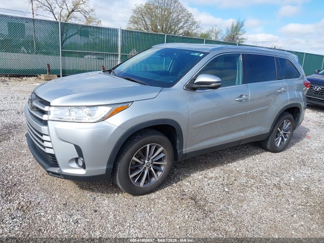 5TDKZRFH1KS556785 Toyota Highlander Xle