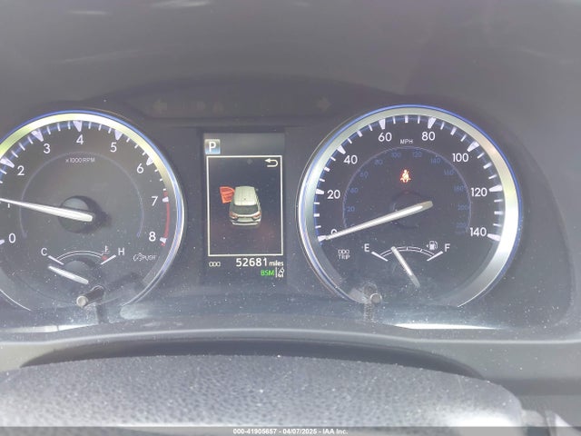 5TDKZRFH1KS556785 Toyota Highlander Xle