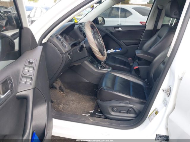 WVGUV7AX0HW512062 Volkswagen Tiguan 2.0t Sport