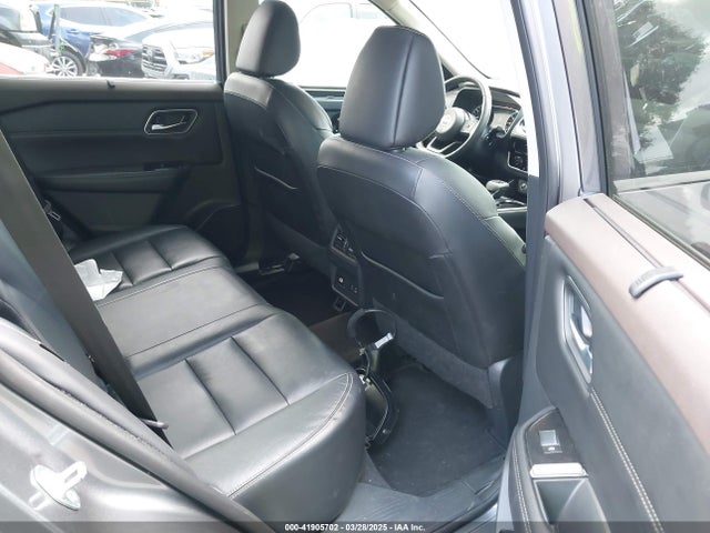 5N1AT3CA4MC801175 Nissan Rogue Sl Fwd