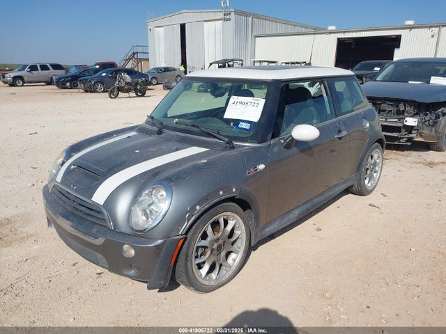 2005 MINI COOPER S WMWRE33595TG96574 Photo 1