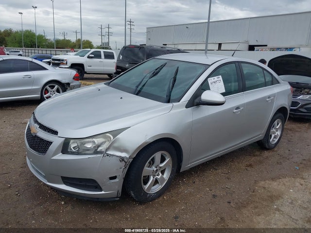 Chevrolet Cruze 1lt Auto 2014 1G1PC5SB1E7111035 Image 2