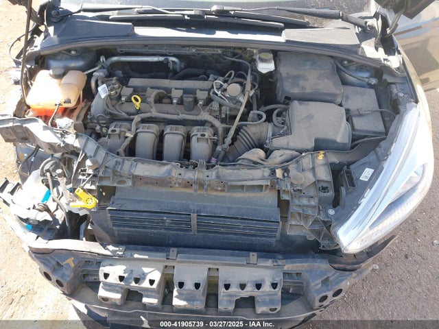 1FADP3K23HL325013 Ford FOCUS SE