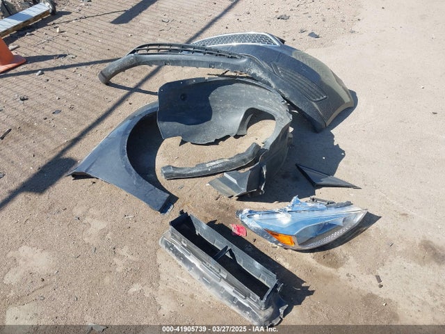 1FADP3K23HL325013 Ford FOCUS SE