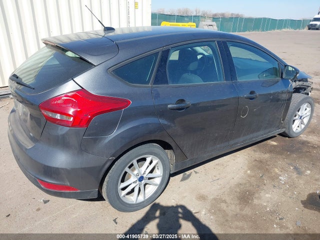 1FADP3K23HL325013 Ford FOCUS SE