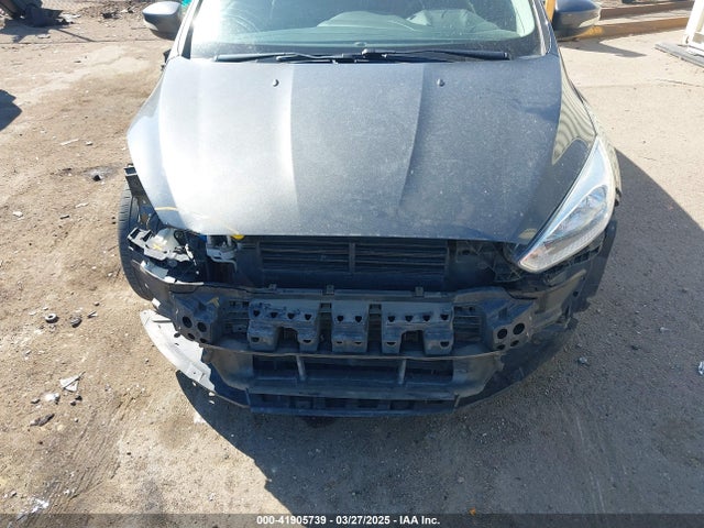 1FADP3K23HL325013 Ford FOCUS SE
