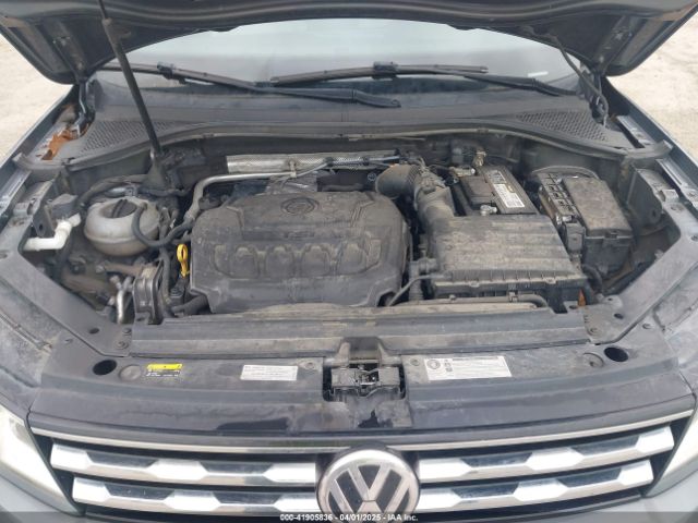 3VV3B7AX3JM000585 Volkswagen Tiguan 2.0t Se/2.0t Sel