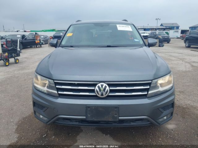 3VV3B7AX3JM000585 Volkswagen Tiguan 2.0t Se/2.0t Sel