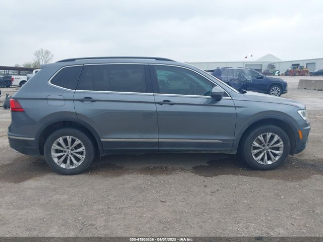 3VV3B7AX3JM000585 Volkswagen Tiguan 2.0t Se/2.0t Sel