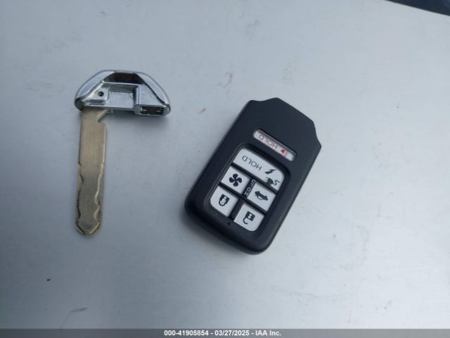JHMZC5F18KC006818 Honda CLARITY PLUG-IN HYBRID