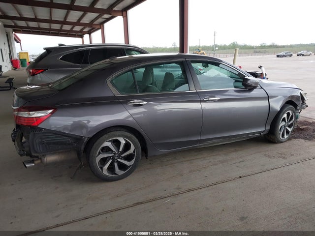 1HGCR2F78GA068670 Honda k24w1