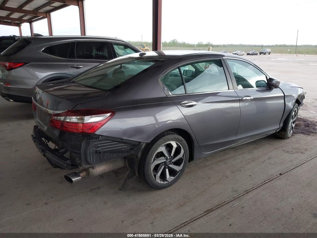 1HGCR2F78GA068670 Honda k24w1