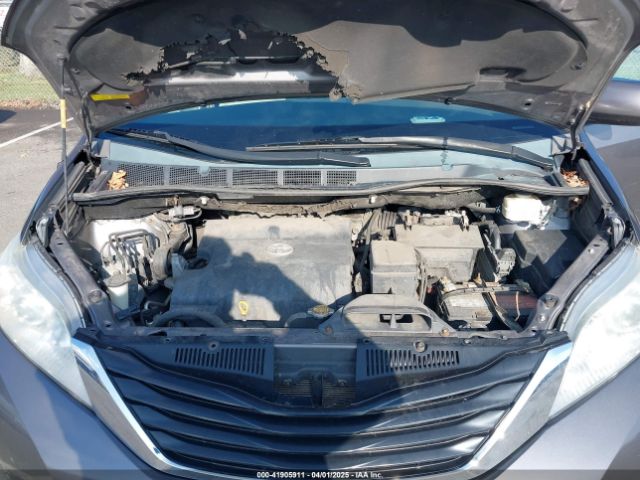 5TDKK3DC5ES483532 Toyota Sienna Le V6 8 Passenger