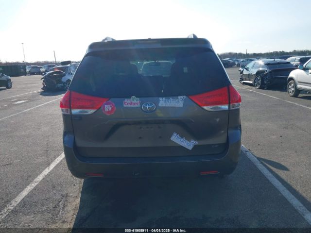 5TDKK3DC5ES483532 Toyota Sienna Le V6 8 Passenger