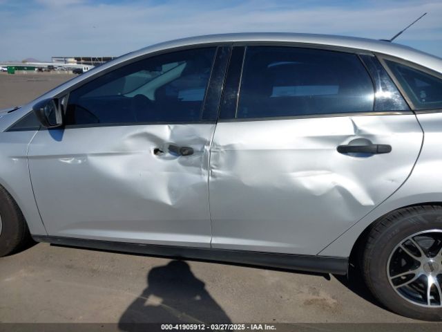1FADP3E20FL351514 Ford FOCUS S