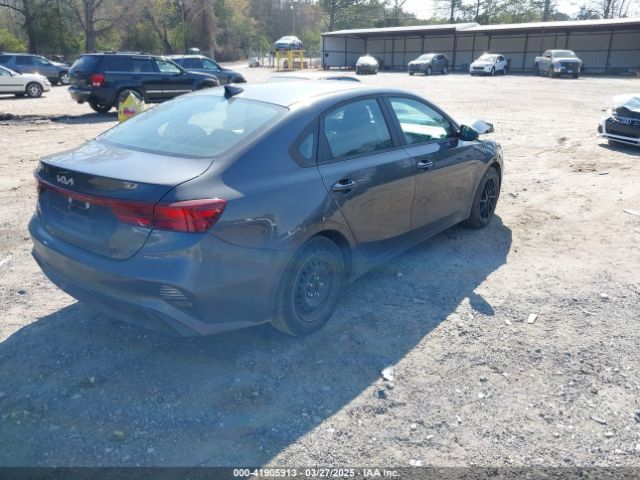 3KPF24AD0NE499281 KIA FORTE FE