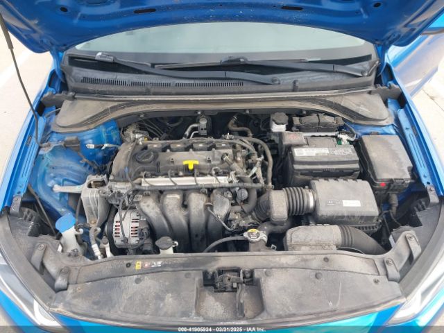 5NPD74LF8HH211188 Hyundai ELANTRA SE