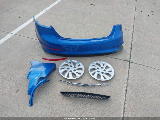 5NPD74LF8HH211188 Hyundai ELANTRA SE